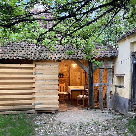 House By The Church - Entire House Crit المظهر الخارجي الصورة